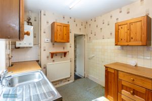 Kitchen- click for photo gallery